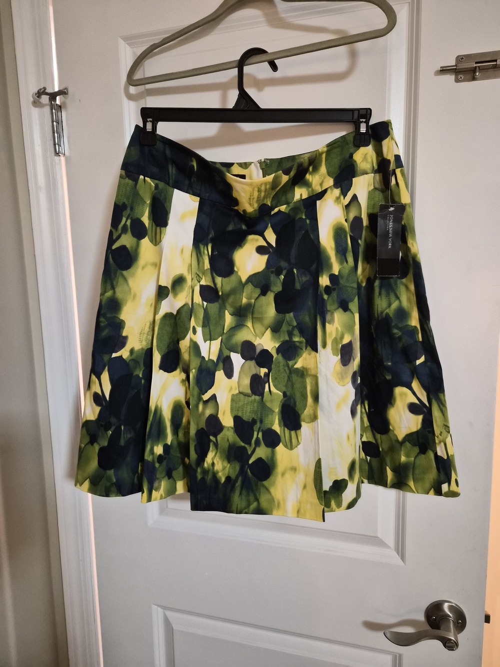 Jones New York Yellow, Green & Navy Floral Skirt
